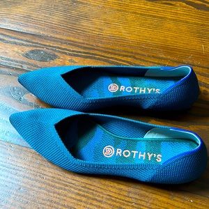 Rothy’s Pointed Toe Teal Size 9